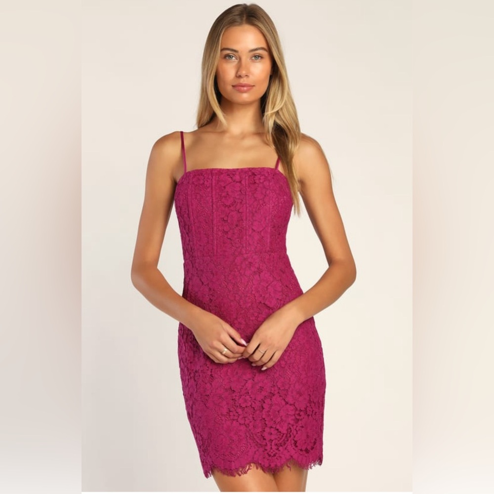 Lulu’s NWT Size S Keep It Social Magenta Lace Bodycon Mini Dress